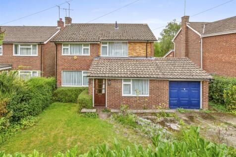 10 Beaconsfield Avenue, HP13 5EN-15.jpg