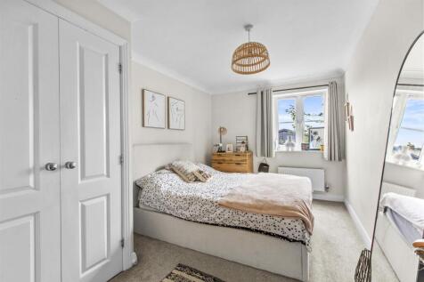 6 Moonstone Court, Dashwood Ave, HP12 3FG-1.jpg