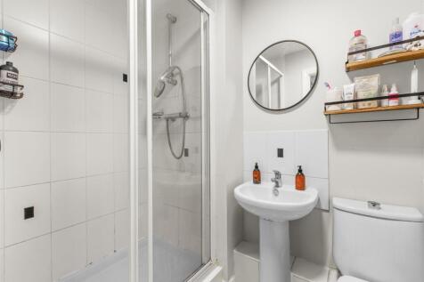 6 Moonstone Court, Dashwood Ave, HP12 3FG-3.jpg