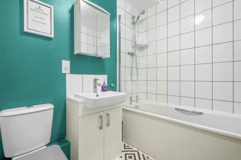 182 St. Hughs Avenue, HP13 7UH-3.jpg