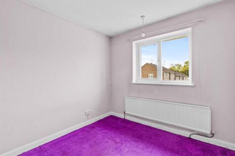 21 Deangarden Rise, HP11 1RF-3.jpg