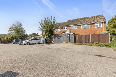 105 Clearbrook Close, HP13 7BS-14.jpg