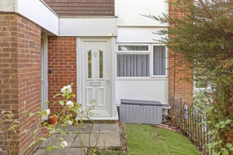 105 Clearbrook Close, HP13 7BS-12.jpg