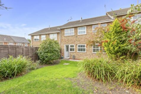 27 Hillary Close, HP21 9TL-10.jpg