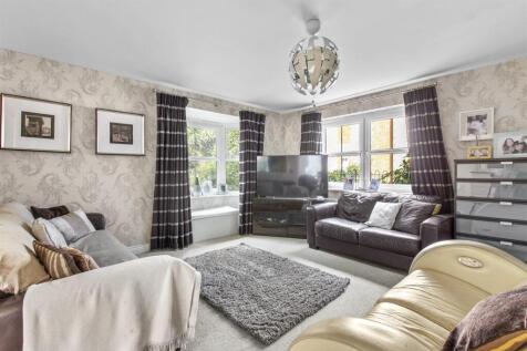 7 Turners Field, HP13 5YZ-6.jpg