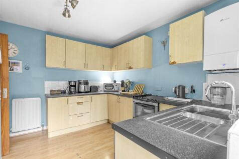 10 Rectory Avenue, HP13 6HW-8.jpg