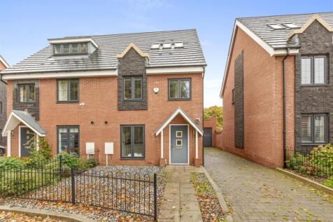 46 Trinity Circle, HP11 1FD-14.jpg