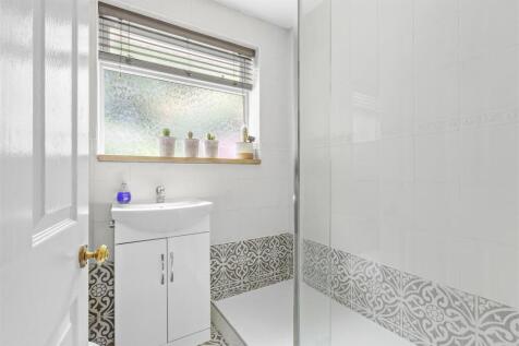 47 Arundel Road, HP12 4NF-5.jpg