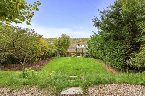 47 Arundel Road, HP12 4NF-9.jpg