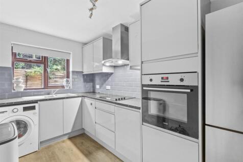 1 Parsley Close, HP22 5AN-6.jpg