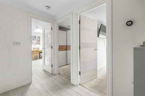 Flat 8, Buckingham Place, Bellfield Rd, HP13 5HW-9