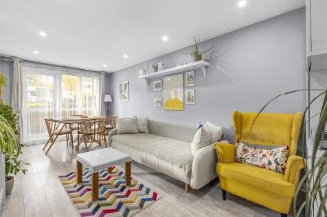 141 St. Hughs Ave, HP13 7UA-4.jpg