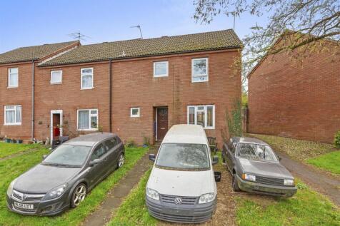 8 Glenister Road, HP12 4RD-13.jpg