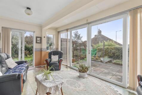 84 Totteridge Lane, HP13 7PZ-11.jpg