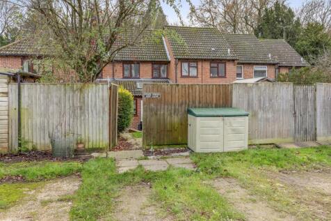 17 Portway Drive, HP12 4AU-15.jpg