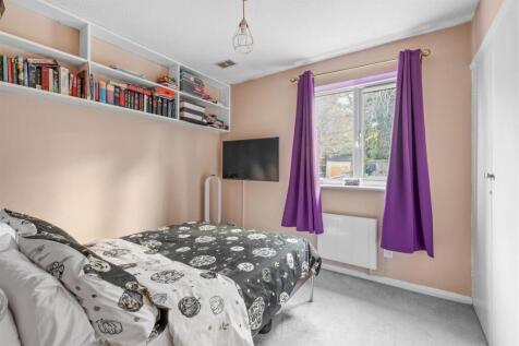 46 Lawsone Rise, HP13 5NS-3.jpg