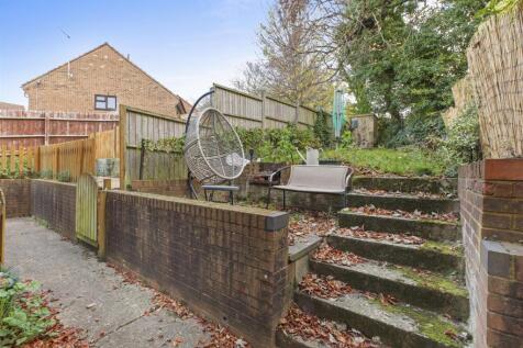 46 Lawsone Rise, HP13 5NS-9.jpg