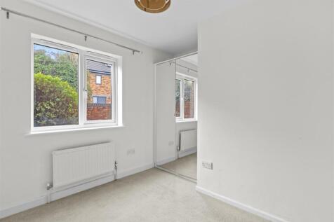 10 Windrush Court, HP13 7UL-4.jpg