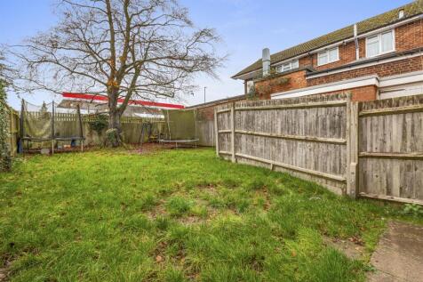 1 Terriers End, HP13 7DB-9.jpg