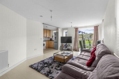 1 Terriers End, HP13 7DB-5.jpg