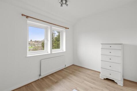 99 Hawthorne Rd, HP13 7ES-2.jpg