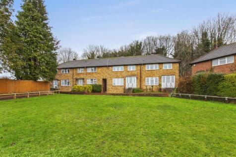 99 Hawthorne Rd, HP13 7ES-14.jpg