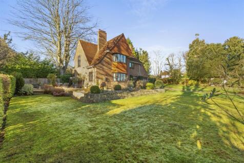 15 Pretoria Rd, HP13 6QW-20.jpg