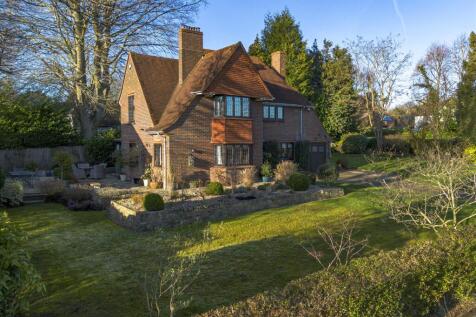 15 Pretoria Rd, HP13 6QW Drone-2.jpg