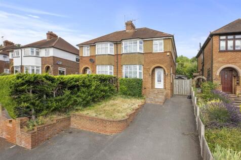 93 Southfield Road, HP13 5LB-15.jpg