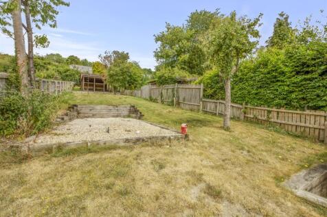 93 Southfield Road, HP13 5LB-11.jpg
