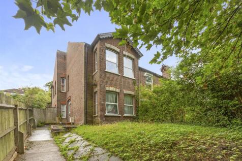 186 Hughenden Road, H13 5PD-9.jpg