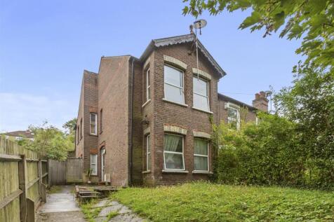 186 Hughenden Road, H13 5PD-10.jpg