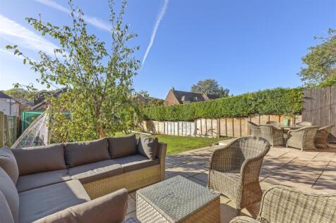 Regis, Valley Road, HP14 4LW-22.jpg