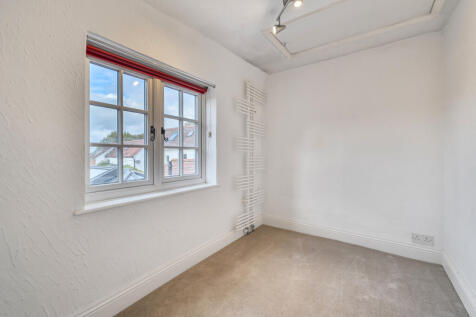 1371564-5-68f79d1...