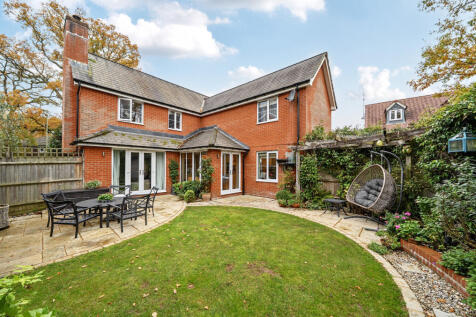 1376115-5-690b5fe...