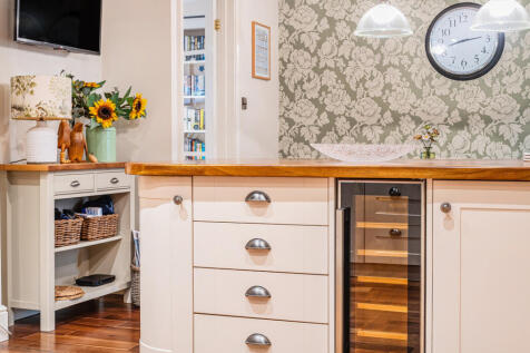 1369219-31-68efc0...