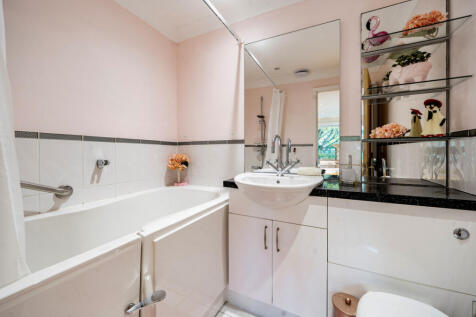 1369267-3-68ee64b...