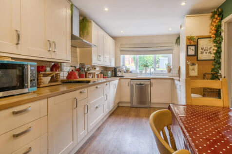 1380724-1-69147bb...