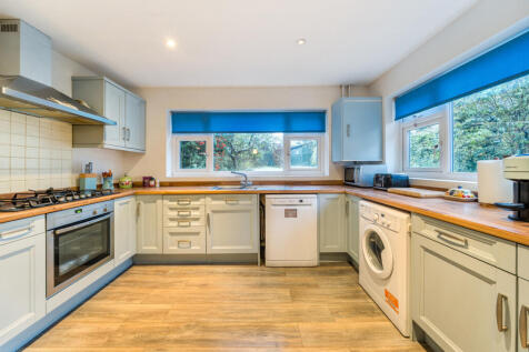 1381114-11-691d9b...