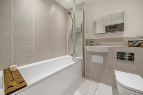 1373923-8-6901f28...