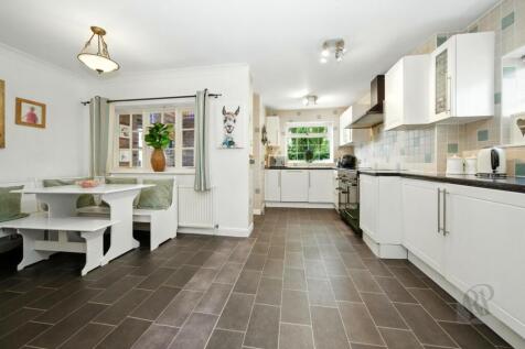 Family Dining Kitchen