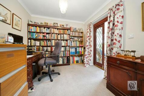 Lounge with Study Recess