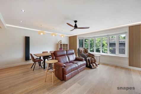 Lounge Area