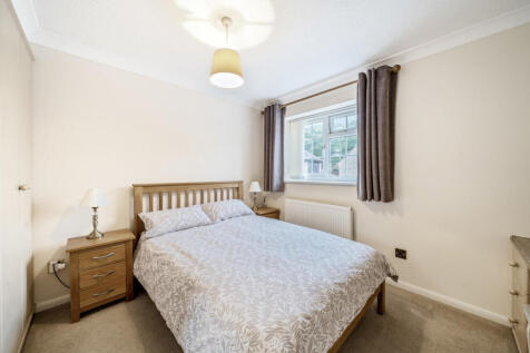 1365652-10-68ee76...