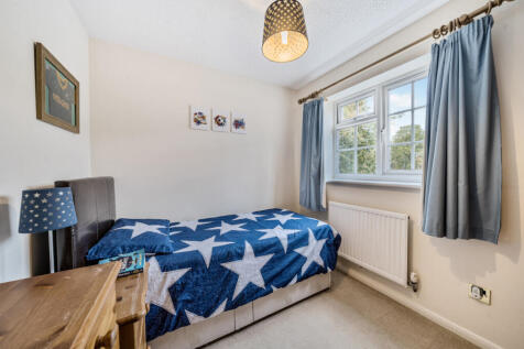 1365652-8-68ee76a...