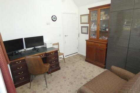 Study/5th Bedroom