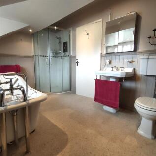 First Floor Bathroom