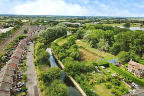 Estate and Canal