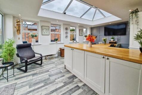 Breakfast Room