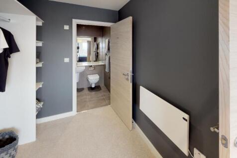 Built in wardrobe